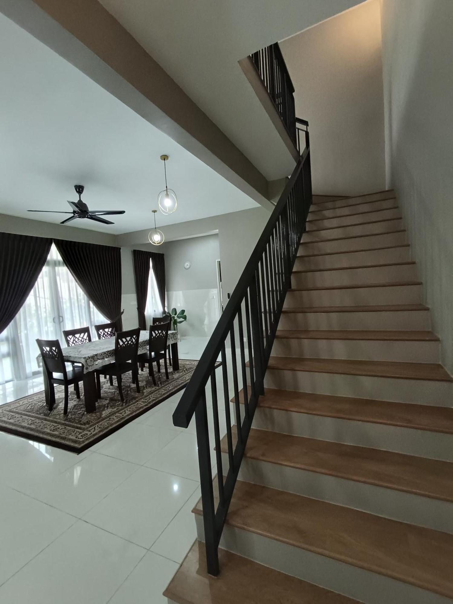 Pinevalley Homestay Putrajaya Presint 12 Buitenkant foto